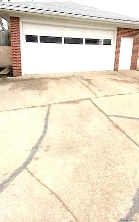 28216 JAHNS DRIVE