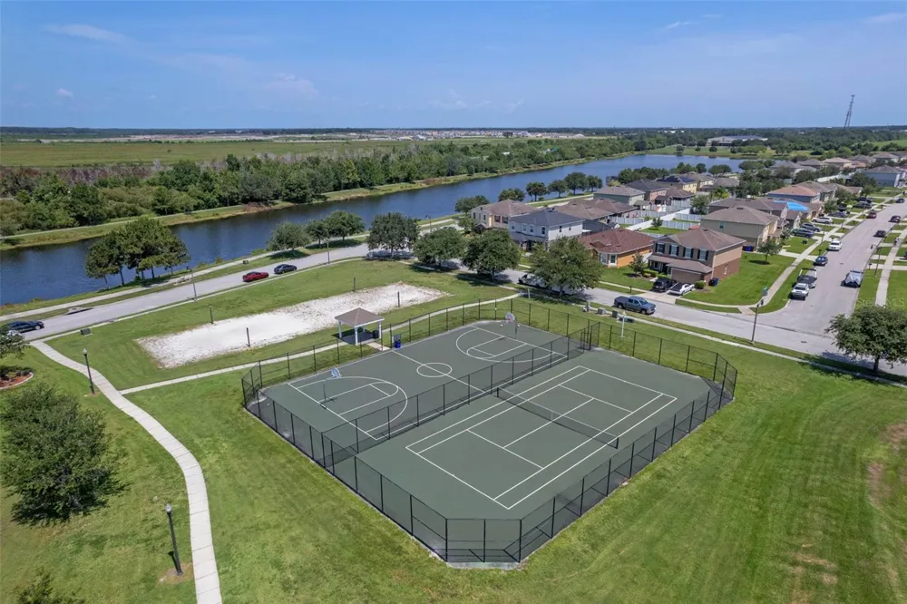 4410 CAPITAL BLVD BOULEVARD St Cloud, FL 34769