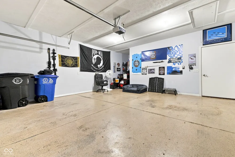 2379 Saddle Drive Shelbyville, IN 46176