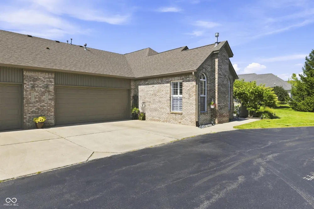 2379 Saddle Drive Shelbyville, IN 46176