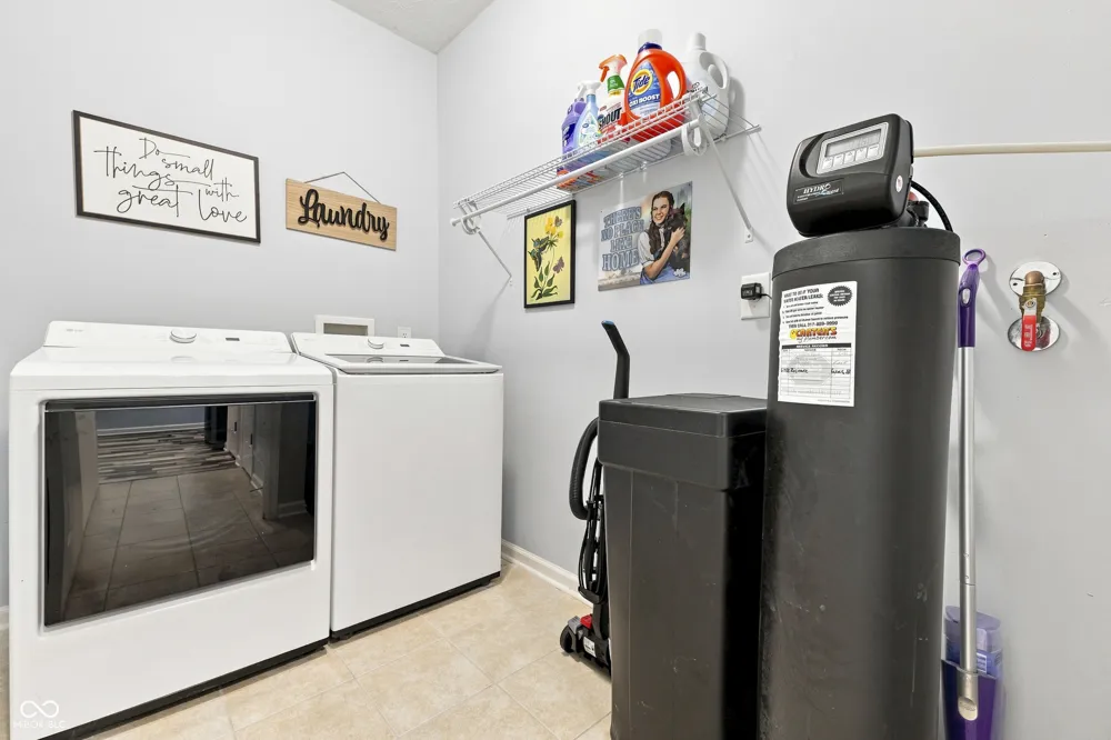 2379 Saddle Drive Shelbyville, IN 46176