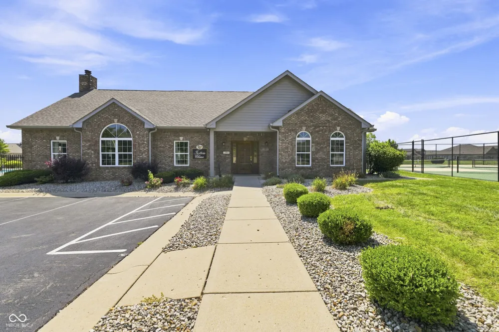 2379 Saddle Drive Shelbyville, IN 46176