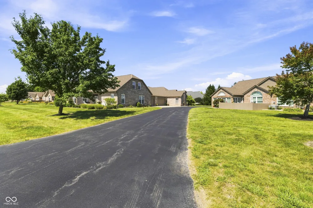 2379 Saddle Drive Shelbyville, IN 46176