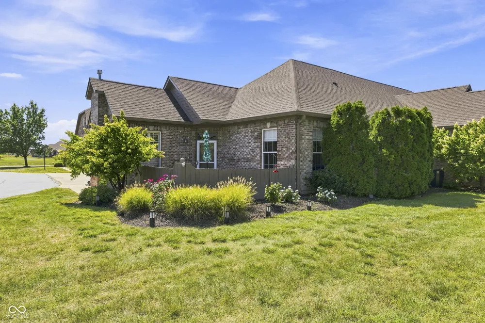 2379 Saddle Drive Shelbyville, IN 46176