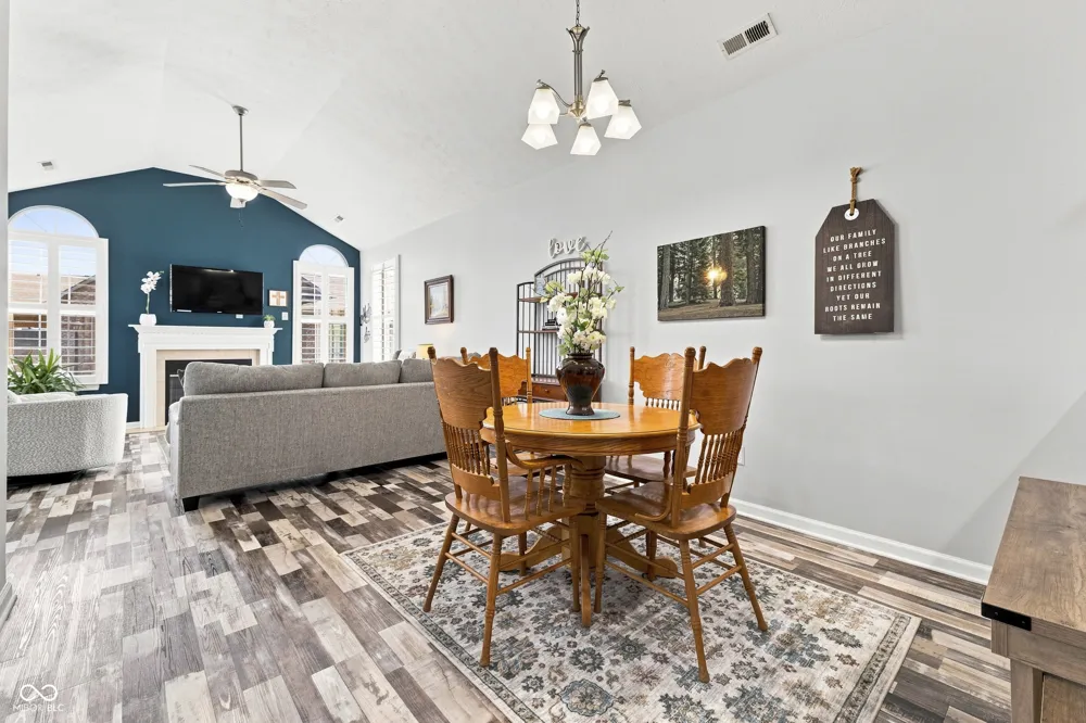 2379 Saddle Drive Shelbyville, IN 46176