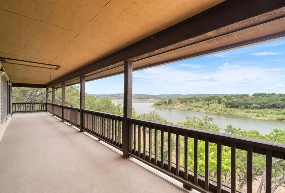 129 Jewel Lane Spicewood, TX 78669