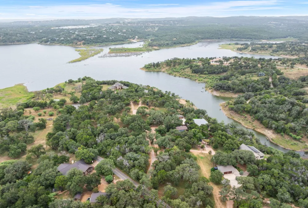 129 Jewel Lane Spicewood, TX 78669
