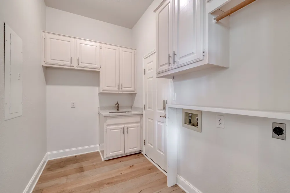 3908 Edwards Mountain Drive Austin, TX 78731
