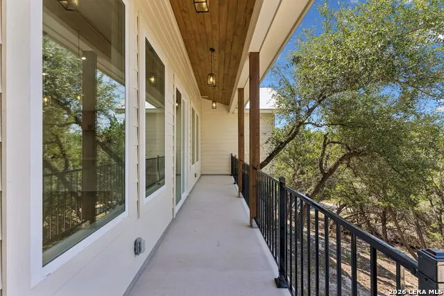 265 MAGNOLIA MDW Canyon Lake, TX 78133