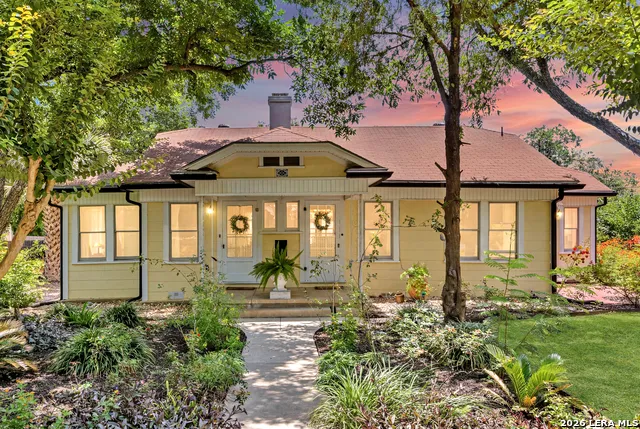 222 REDWOOD ST Alamo Heights, TX 78209
