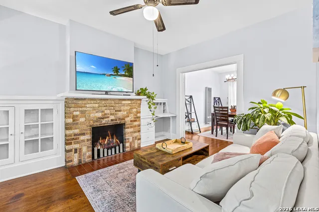 222 REDWOOD ST Alamo Heights, TX 78209