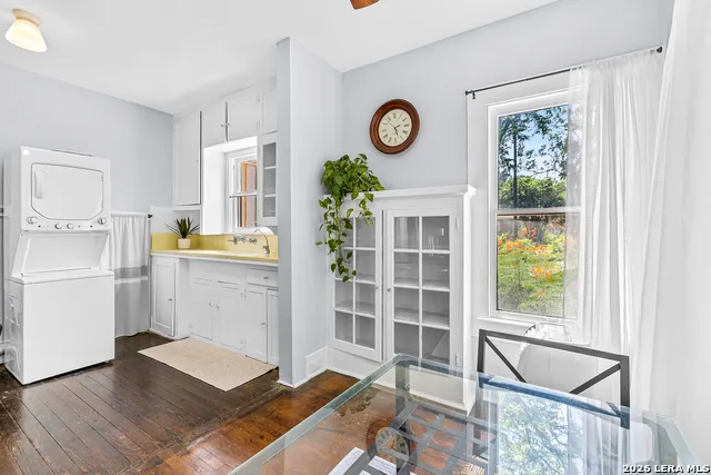 222 REDWOOD ST Alamo Heights, TX 78209