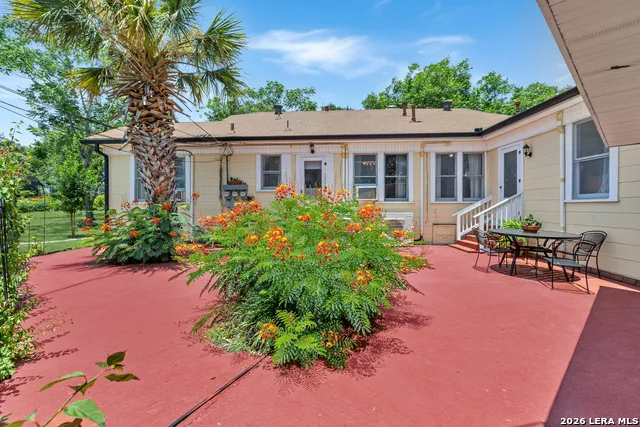 222 REDWOOD ST Alamo Heights, TX 78209