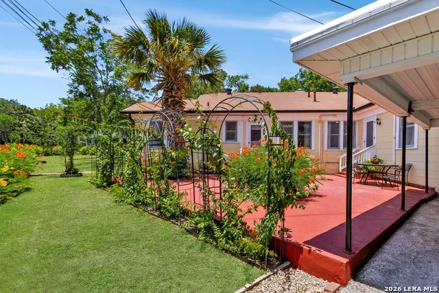 222 REDWOOD ST Alamo Heights, TX 78209