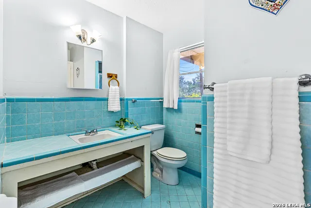 222 REDWOOD ST Alamo Heights, TX 78209