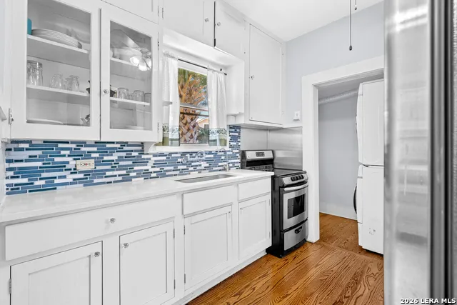 222 REDWOOD ST Alamo Heights, TX 78209