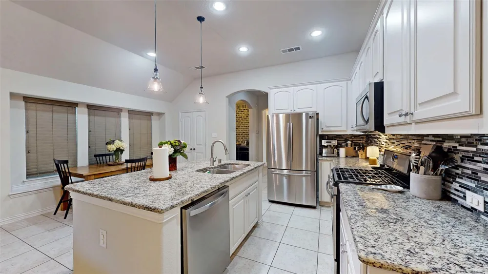 421 Catherine Lane Lantana, TX 76226