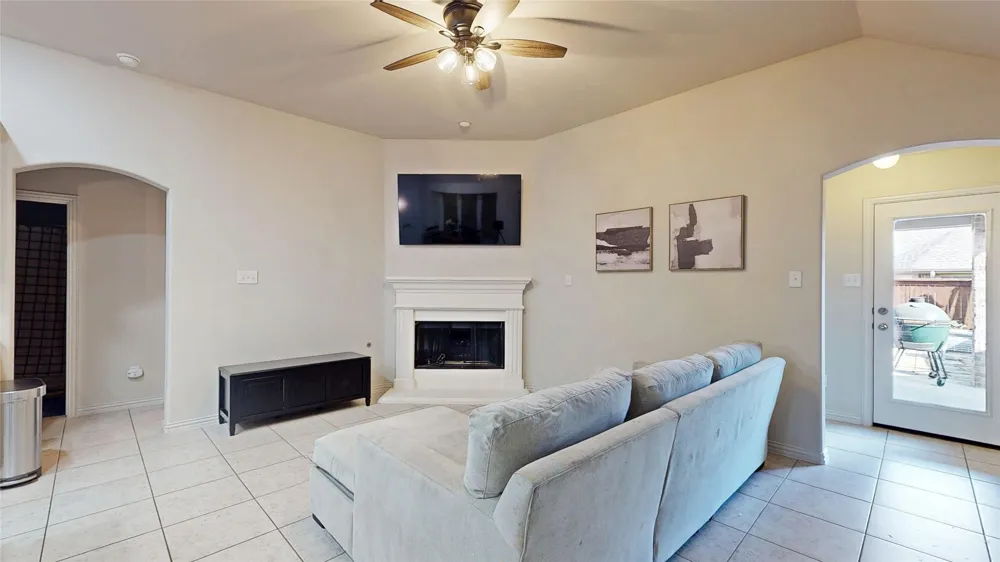 421 Catherine Lane Lantana, TX 76226