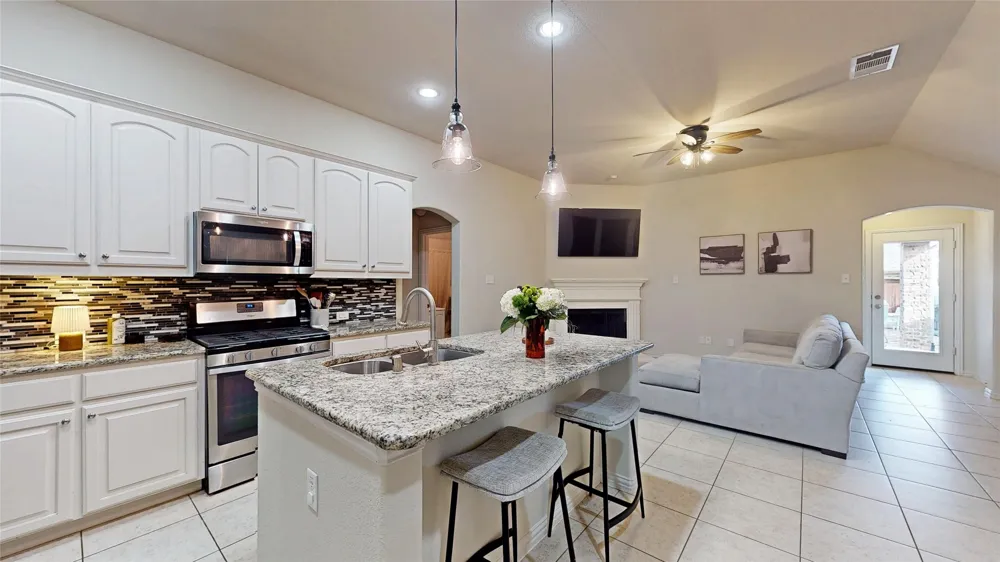421 Catherine Lane Lantana, TX 76226