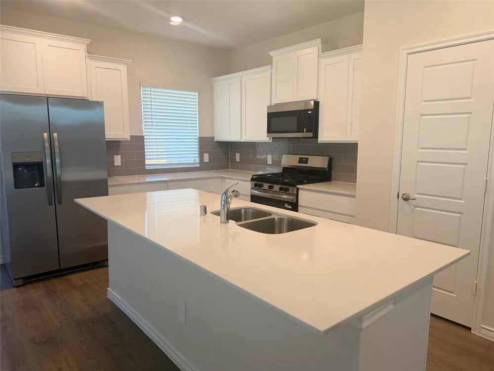 1216 Silent Peak Drive Princeton, TX 75407