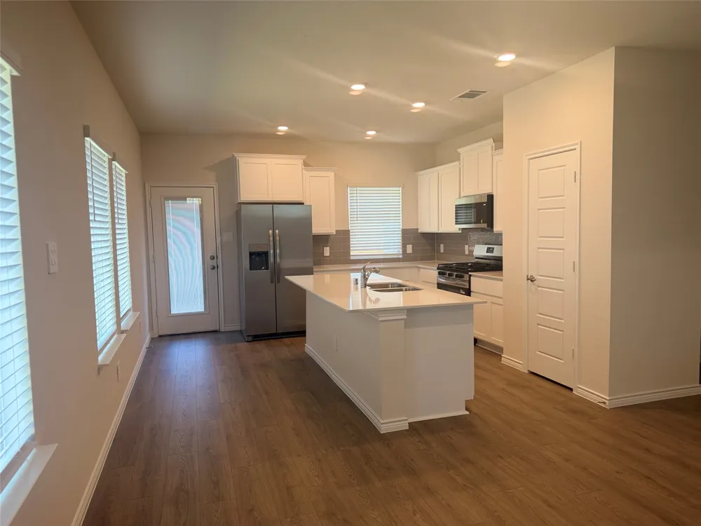 1216 Silent Peak Drive Princeton, TX 75407