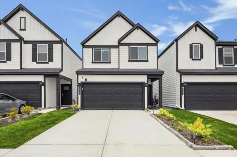 3215 Creston Gate Drive
