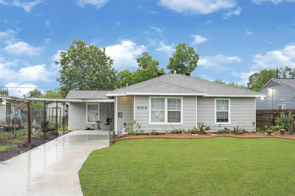 5009 Bataan Road Houston, TX 77033