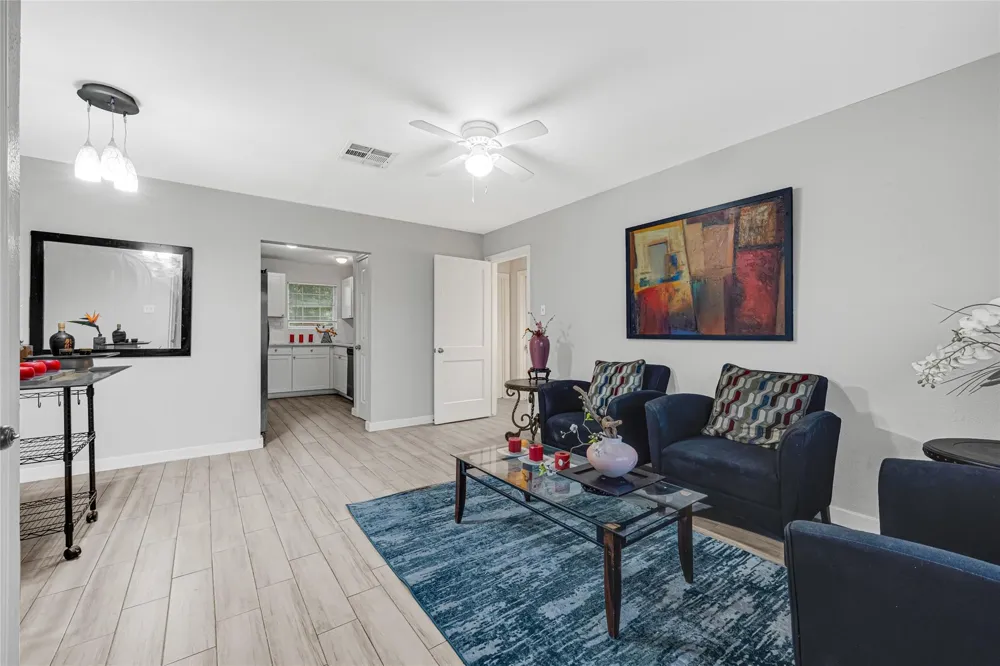 5009 Bataan Road Houston, TX 77033