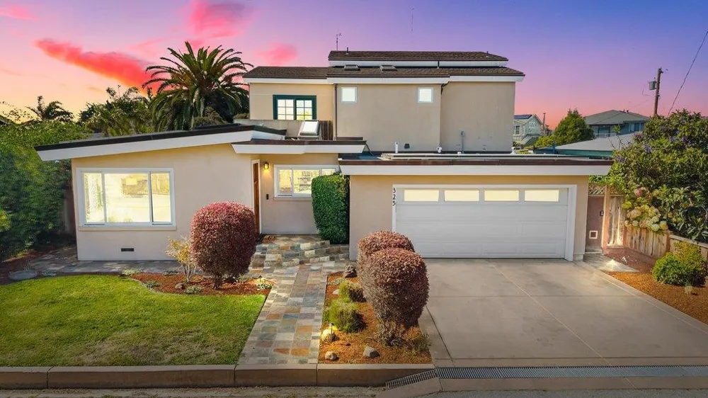 325 25th Santa Cruz, CA 95062