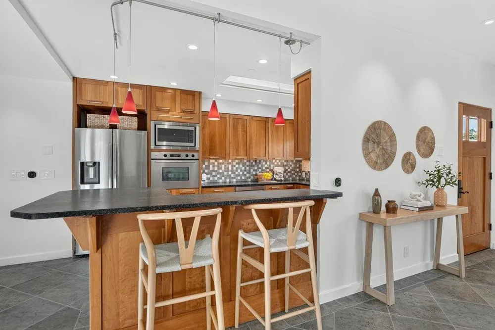 325 25th Santa Cruz, CA 95062