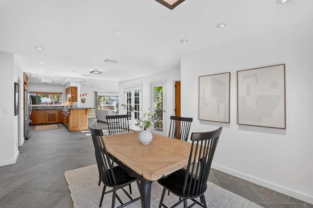 325 25th Santa Cruz, CA 95062