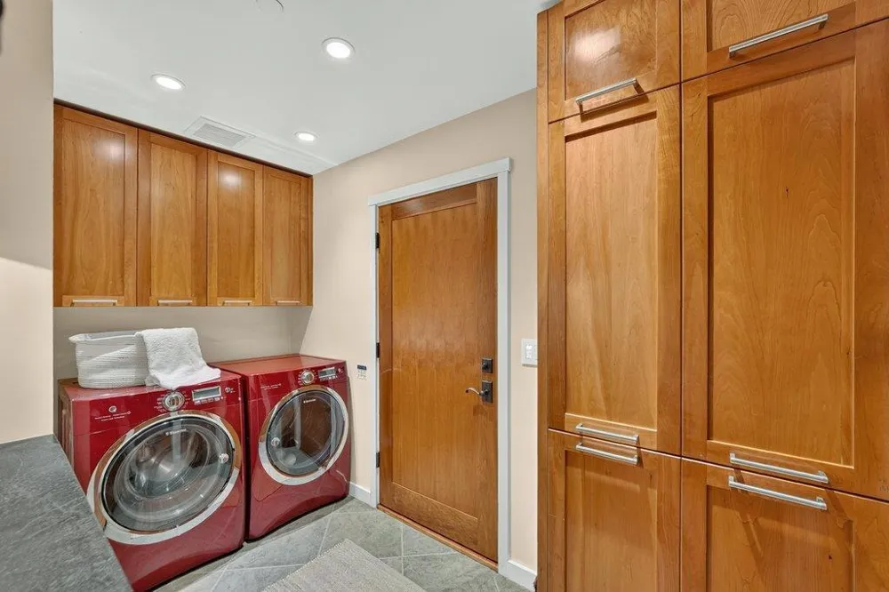 325 25th Avenue Santa Cruz, CA 95062