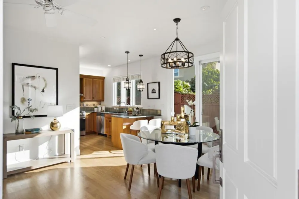 17101712 Gum Street San Mateo, CA 94402