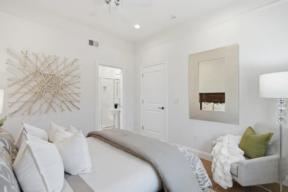 17101712 Gum Street San Mateo, CA 94402