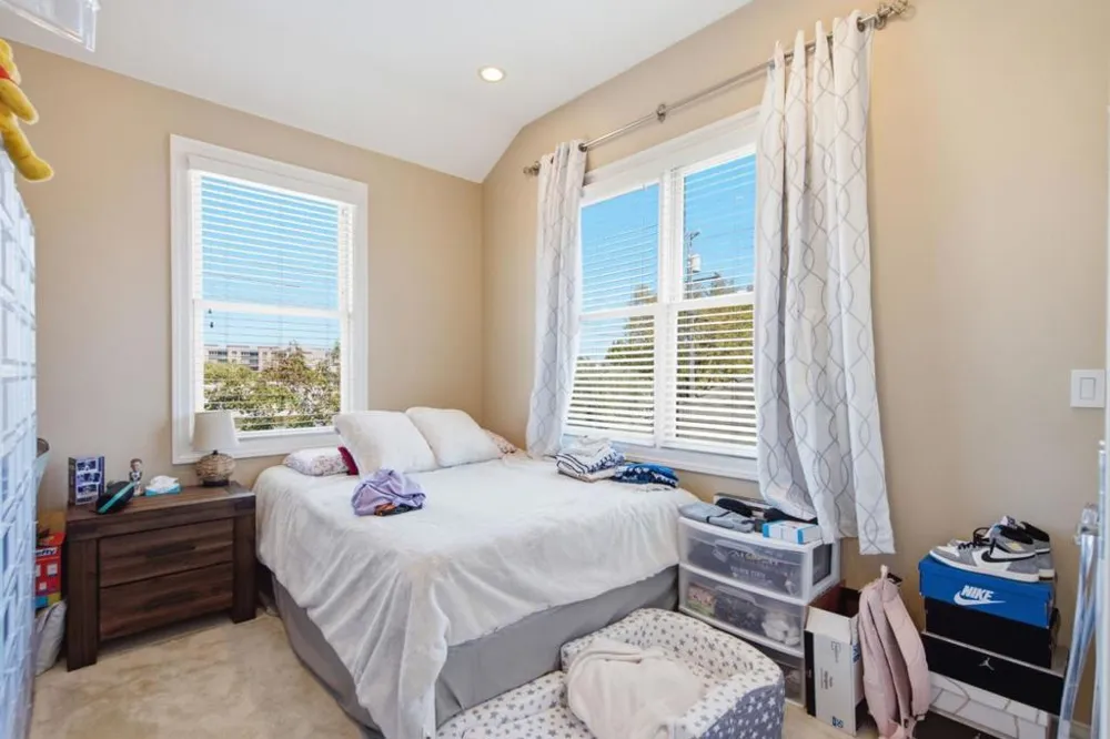 17101712 Gum Street San Mateo, CA 94402