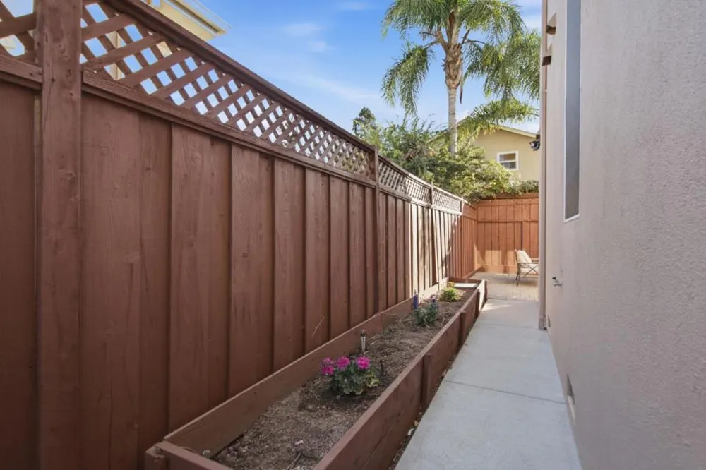 17101712 Gum Street San Mateo, CA 94402
