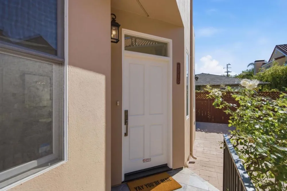 17101712 Gum Street San Mateo, CA 94402