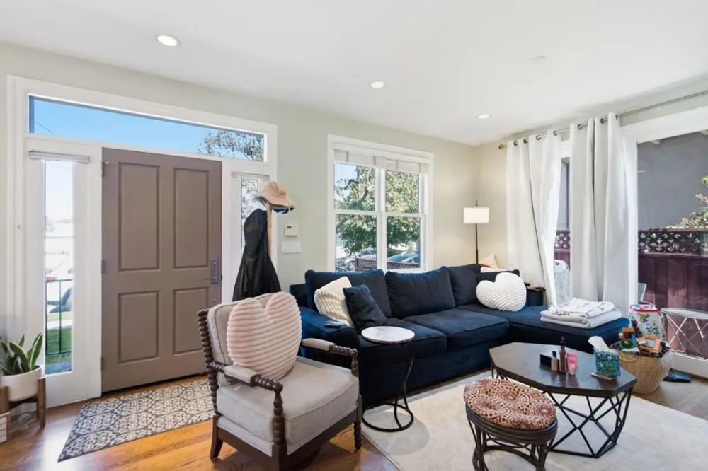 17101712 Gum Street San Mateo, CA 94402