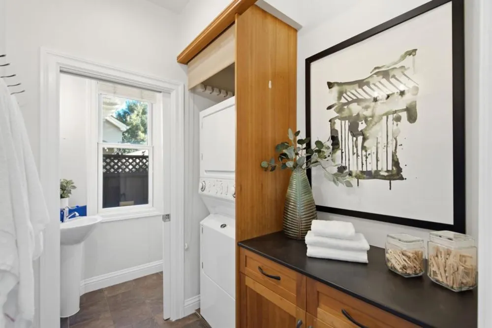 17101712 Gum Street San Mateo, CA 94402