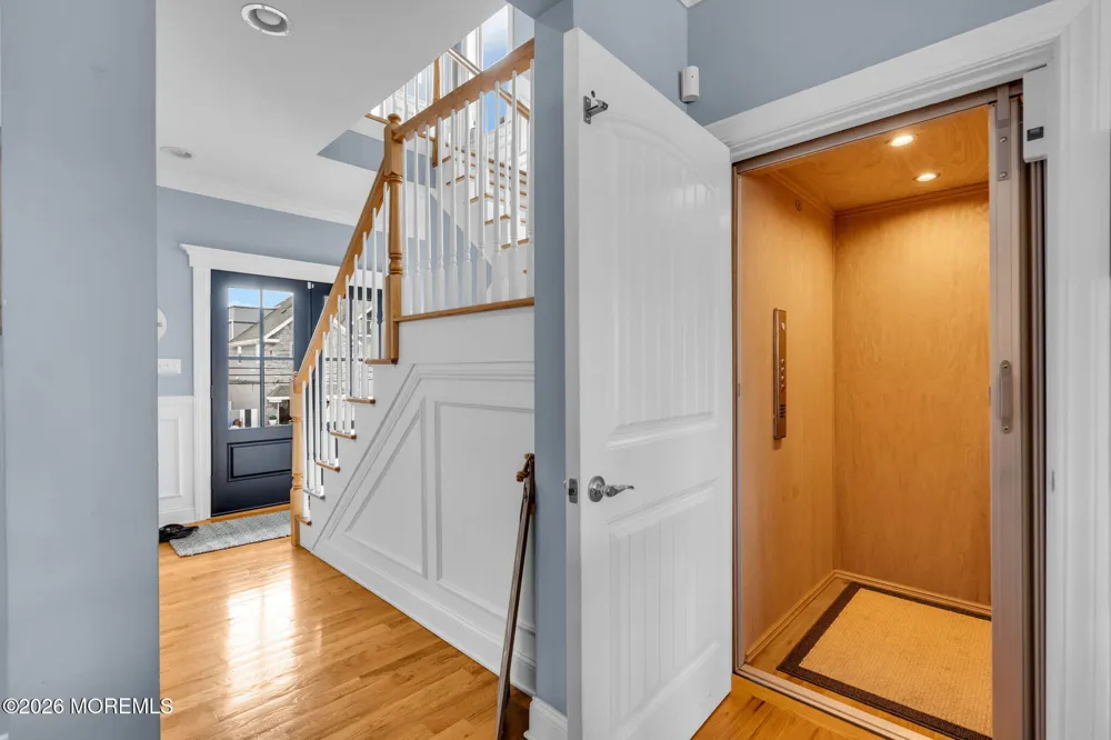 25 Sunrise Way Toms River, NJ 08753