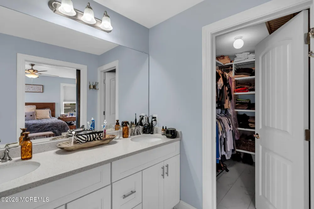 25 Sunrise Way Toms River, NJ 08753
