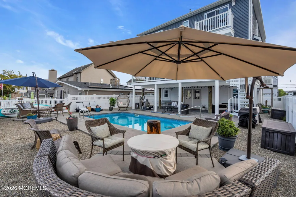 25 Sunrise Way Toms River, NJ 08753