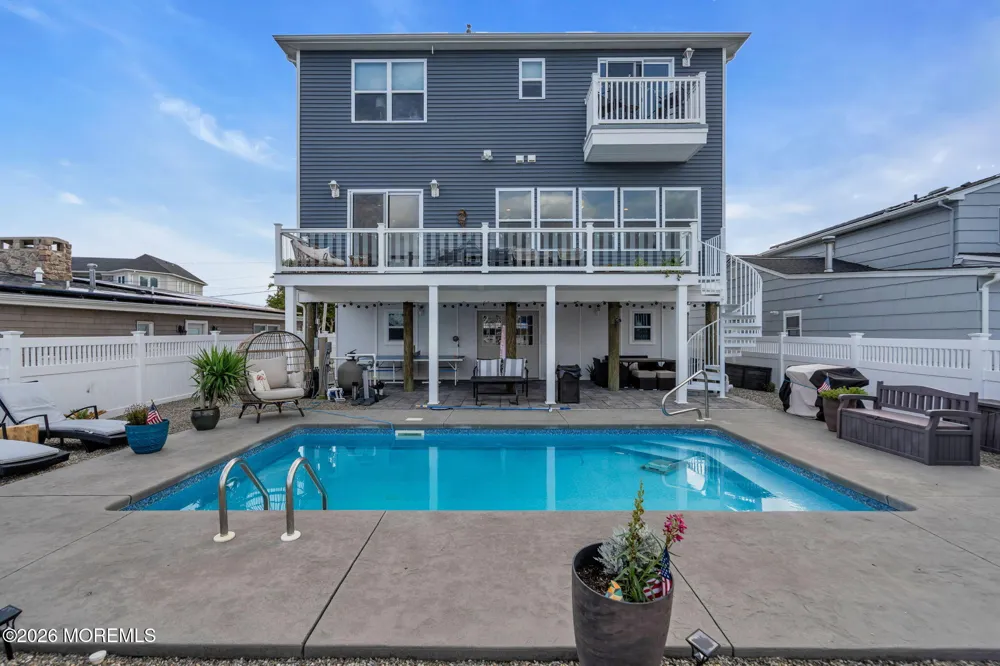 25 Sunrise Way Toms River, NJ 08753