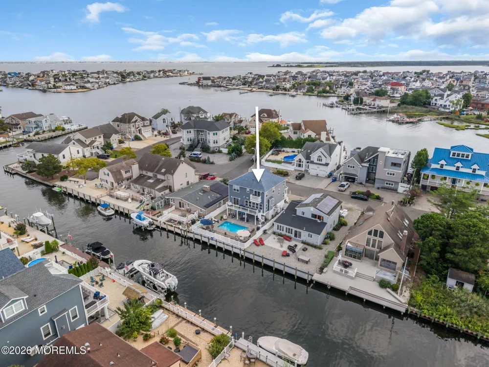 25 Sunrise Way Toms River, NJ 08753