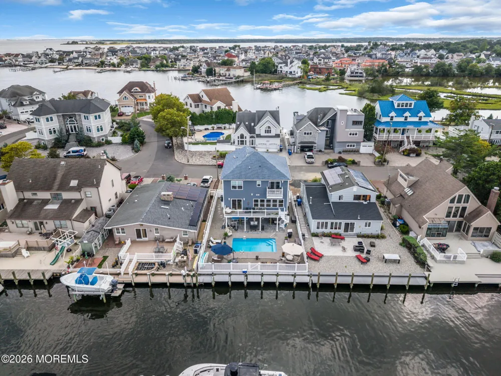 25 Sunrise Way Toms River, NJ 08753