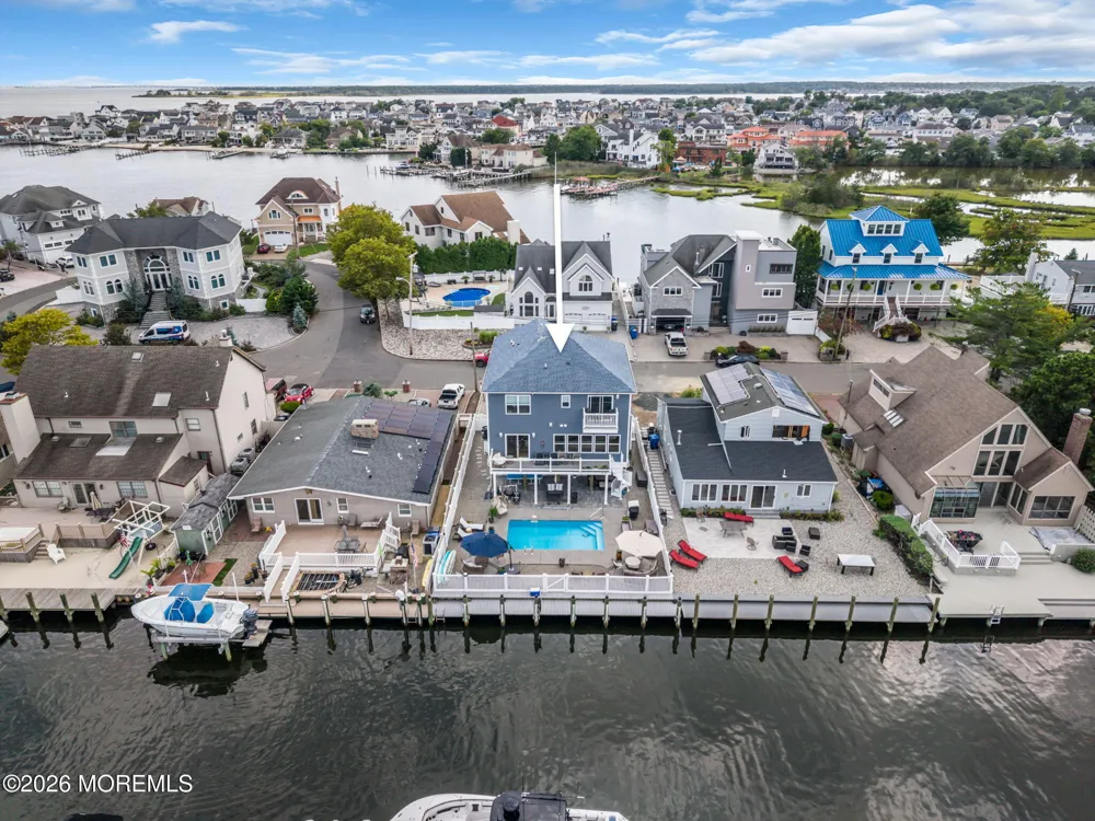 25 Sunrise Way Toms River, NJ 08753