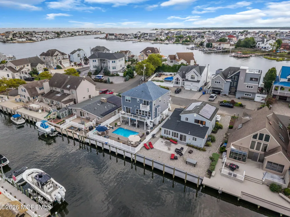 25 Sunrise Way Toms River, NJ 08753