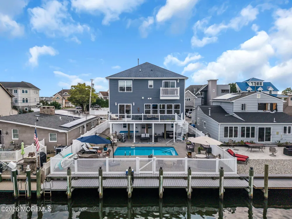 25 Sunrise Way Toms River, NJ 08753