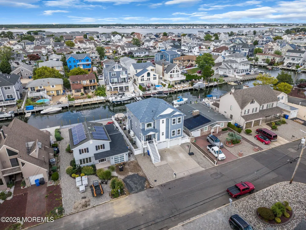 25 Sunrise Way Toms River, NJ 08753