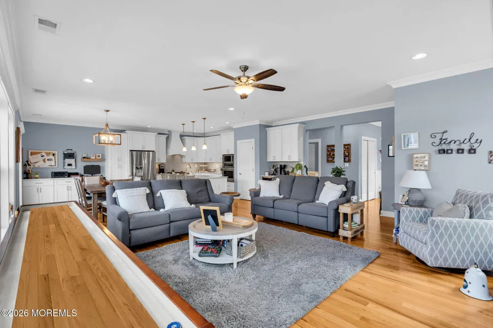 25 Sunrise Way Toms River, NJ 08753